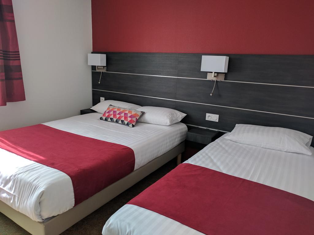 Hotel Chantepie Жуе-ле-Тур Екстериор снимка